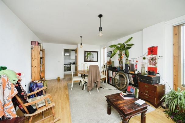 Pankhurst Avenue, Brighton - Photo 1