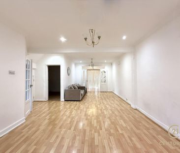 5 bedroom semi-detached house to rent - Photo 1
