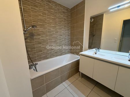 Location Appartement 3 pièces 55m² - Photo 2