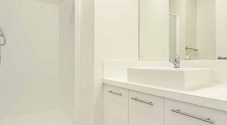 Newly Renovated 2-Bedroom Apartment in the Heart of Auckland CBD – $500/week - Photo 5