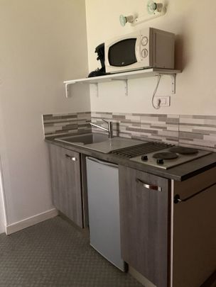 studio meublé en ville avec terrasse - Photo 1