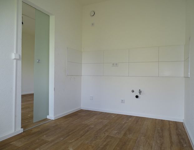 Sanierte 4-Raum Wohnung mit 2 Balkonen – bezugsfertig zum 01.12.2025 - Foto 1