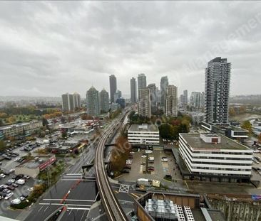4XXX Lougheed Highway 2009 Burnaby - Photo 1