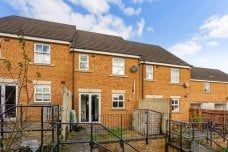 4 bedroom terraced house to rent - Photo 3