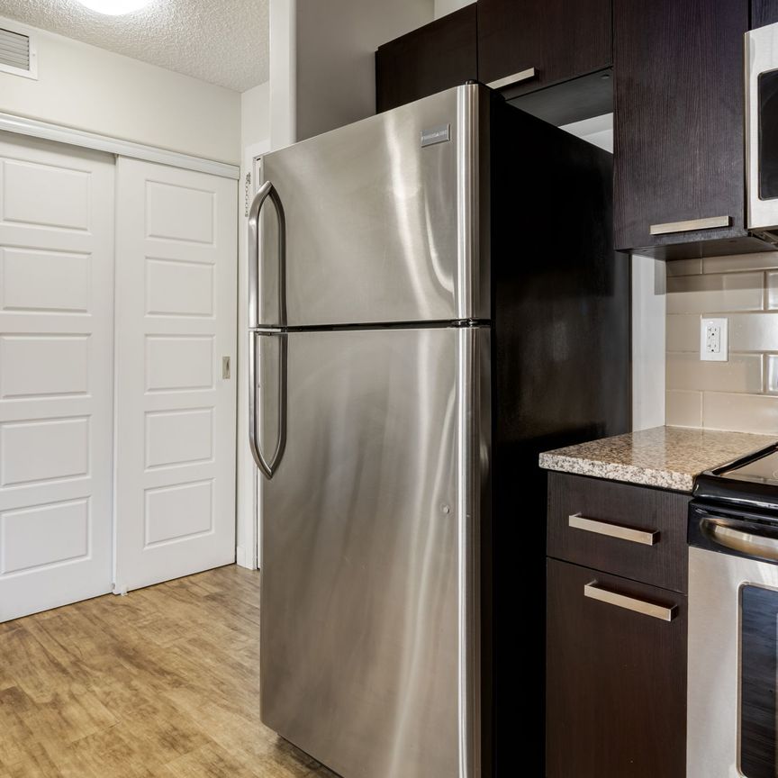 - 2 Bedroom at Avalon Court - Photo 1
