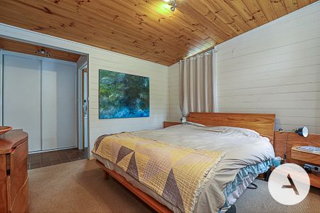 76 Crozier Circuit, Kambah ACT 2902 - House For Rent | Domain - Photo 2