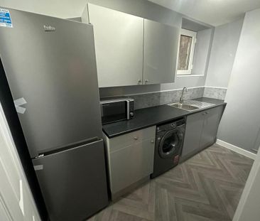 10 bedroom house share to rent - Photo 5