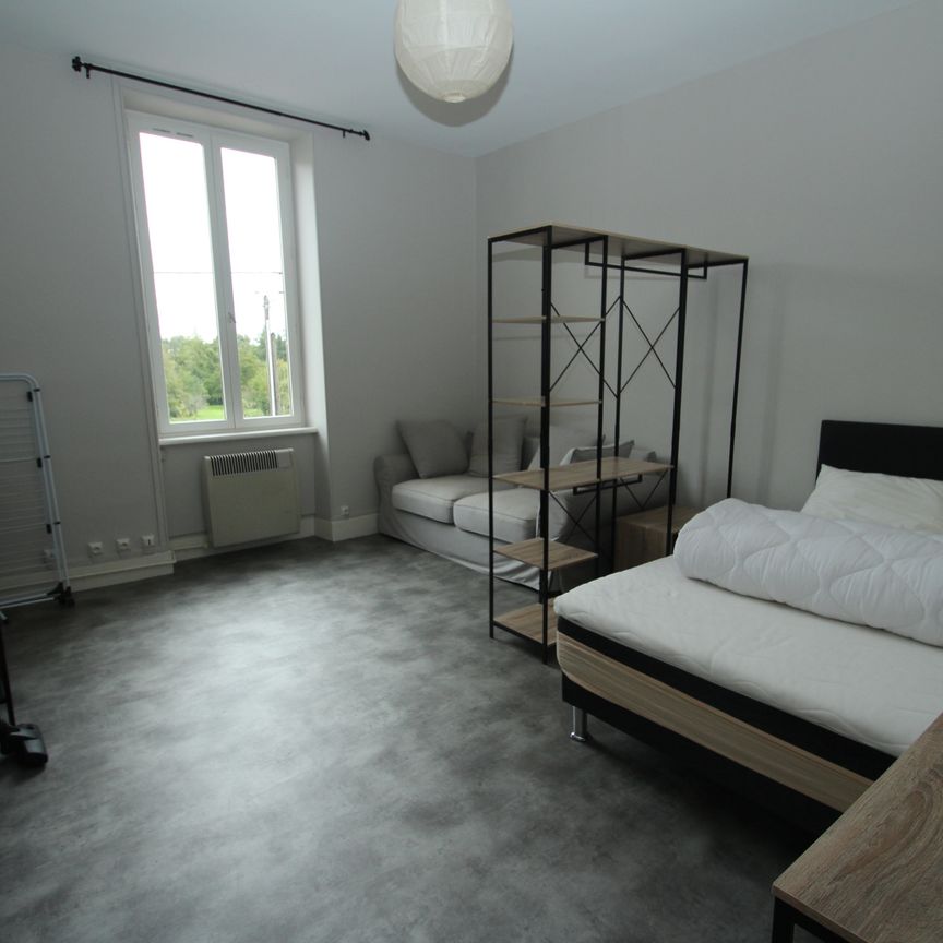 Location Appartement 1 pièce 37m² DECIZE 58300 - Photo 1