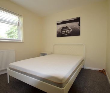 5 bedroom house - end terrace - Photo 2