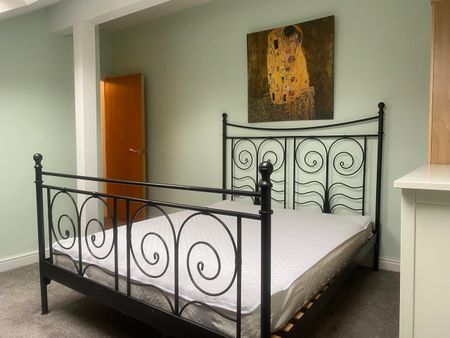 3 Bed Flat, Slate Wharf, M15 - Photo 3