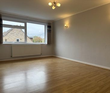 2 bedroom maisonette to rent - Photo 2