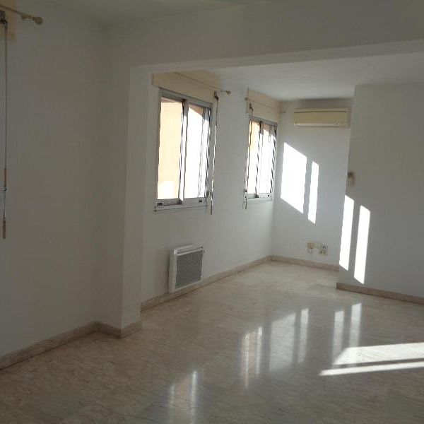 Location Appartement 2 pièces 50m² DRAGUIGNAN 83300 - Photo 1