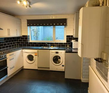 3 bedroom terraced house to rent - Photo 6