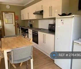 1 bedroom in a house share to rent - Photo 6