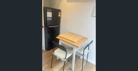 Economical Pod Living $450 p/w incl: bills - Photo 2