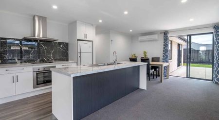 Three Bedroom Home - Photo 3