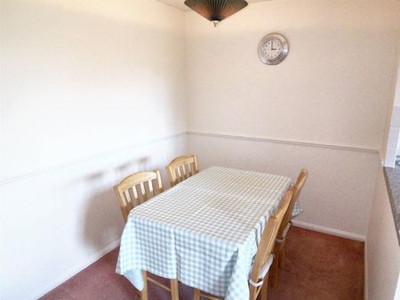 Cranbrook, Woburn Sands, Milton Keynes, MK17 - Photo 2