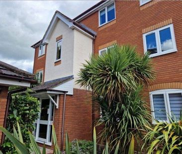2 bedroom flat to rent - Photo 6