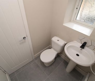 House - Terraced For Rent Tynybedw Street, Treorchy - Photo 6