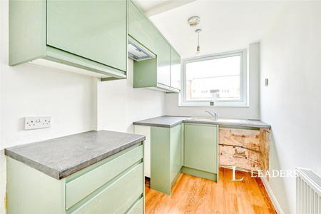 1 bedroom apartment to rent Plaw Hatch Close, Bishops Stortford, CM23 - Photo 3