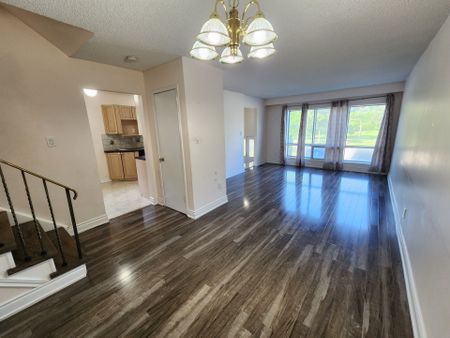 For Lease - 3334 Tallmast Crescent, Mississauga, Ontario - Photo 4