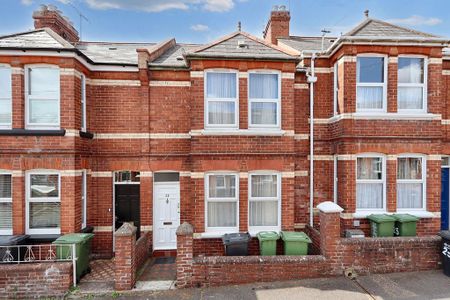 4 bedroom terraced house to rent - Photo 3