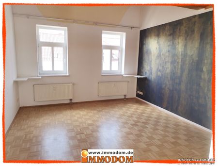 4,5-Zimmer-Wohnung in Zwickau mit Sichtholz und BALKON zu vermieten! - Photo 2