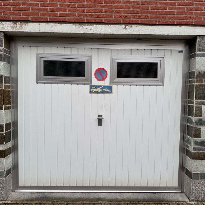 Ruim appartement met garage in Jette - Foto 1