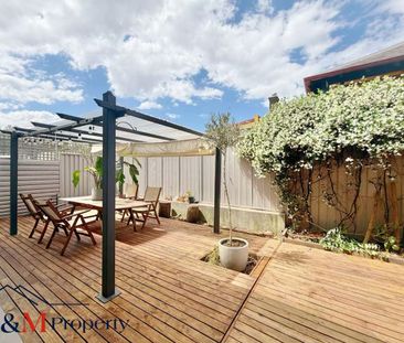 3 MINS WALKS FROM STATION LUXURY MODERN 3 BEDROOM TOWNHOUSE - Photo 5