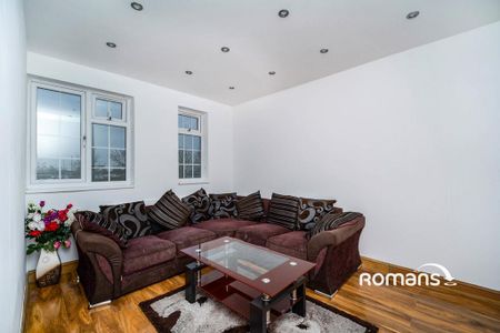 3 bedroom flat to rent - Photo 2