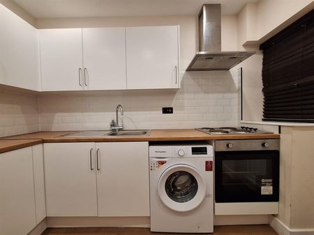 Brent Road, Southall UB2, London - Photo 2