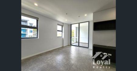 Spacious One Bedroom Apartment on Level 3 - Photo 3