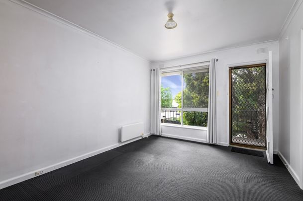 Quiet, Bright & Convenient Living - Photo 1