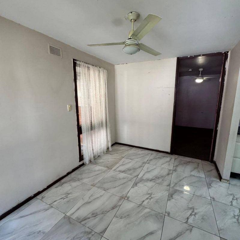 3 Bedroom, 1 Bathroom, 1 Extra Toilet - Photo 1