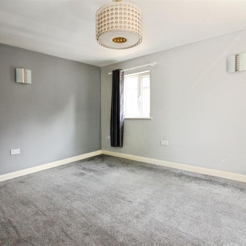 Wheaton Avenue, Leeds - Photo 1