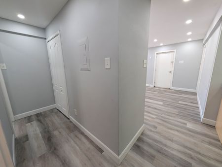 20 Mildred Ave, St. Catharines (3) - 2 Bed + Den Main Unit - Photo 2