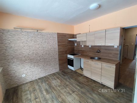 Pronájem bytu 3+1 94 m² - Photo 2