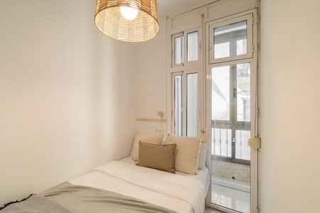 Carrer la Rambla, Barcelona, Catalonia 08002 - Photo 4