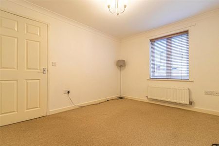 2 bedroom end of terrace house to rent - Photo 5