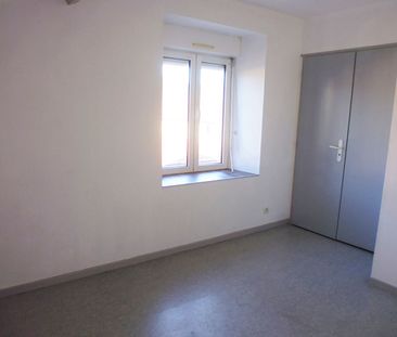 Location Appartement 2 pièces 43m² - Photo 2