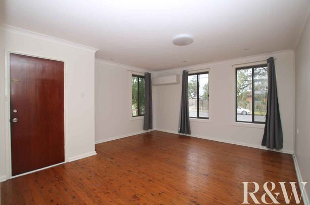 25 Gasmata Street Whalan - Photo 1