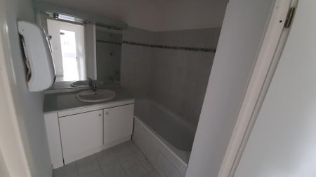 location Appartement T3 DE 61m² À ST JEAN - Photo 4