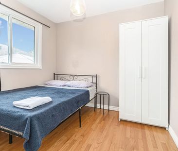 For Lease - 115 Scenic Wood Crescent, Kitchener, Ontario - Photo 3