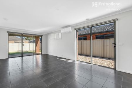 8 Romi Avenue, 3029, Truganina Vic - Photo 5