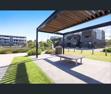 5/11 Monckton Place, Caroline Springs, Vic 3023 - Photo 3
