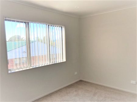 PAPATOETOE, 4 BEDROOMS - Photo 4