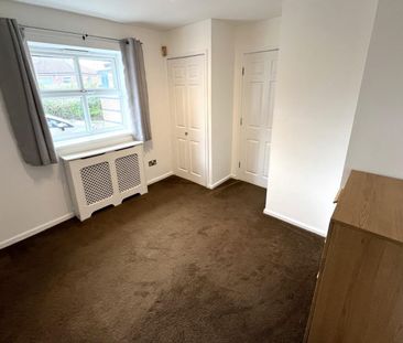 2 bedroom Flat To Let - Photo 4