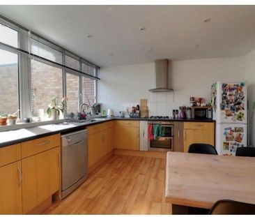 3 bedroom terraced house to rent - Photo 2