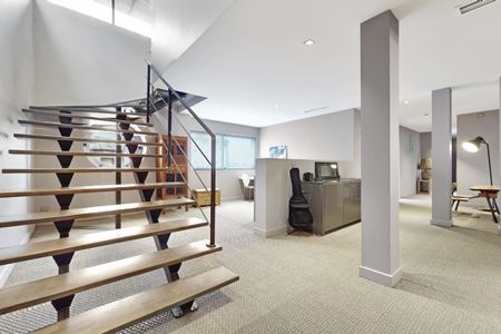 Loft de sept pièces à louer à TOURNON SUR RHONE - Photo 3