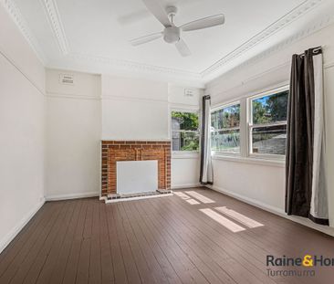 3-Bedroom Home Located in the heart of Hornsby - Photo 3